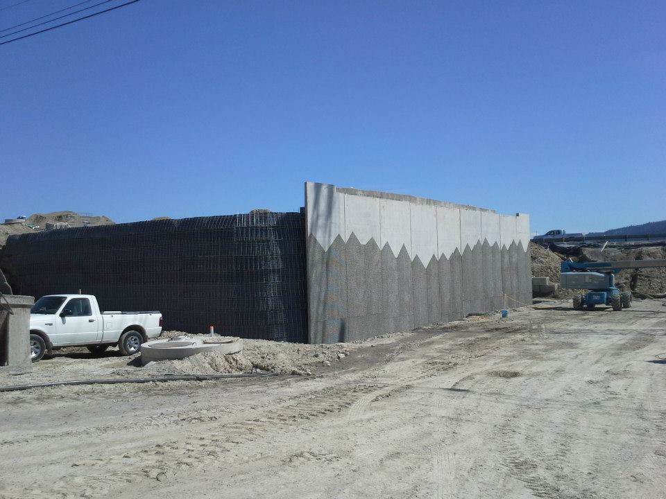 precast walls being installed 